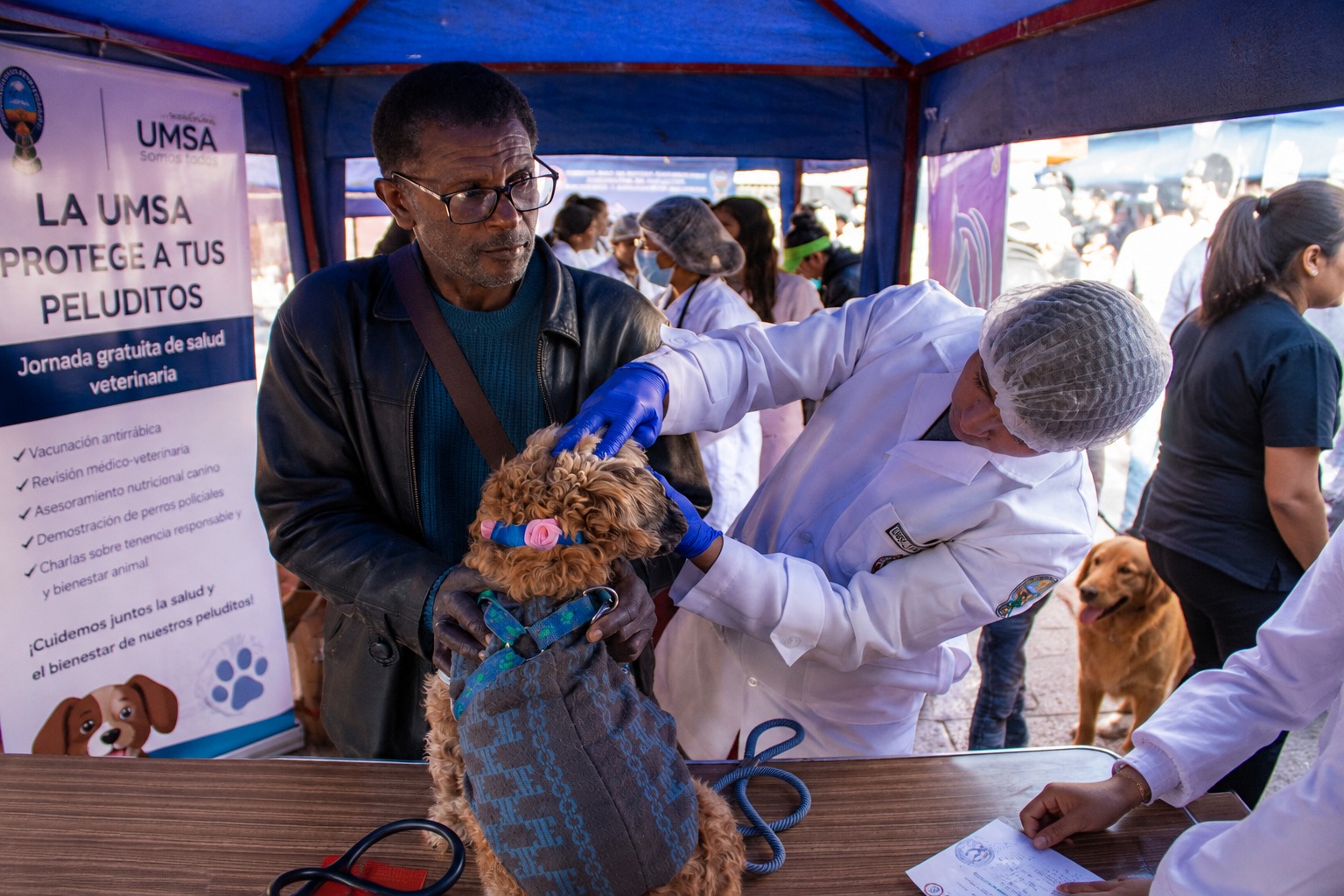 San Roque llega a la UMSA con salud, cuidados y mucho cariño para los peluditos